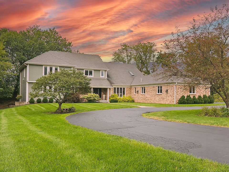 1st image of 21680 Cambridge Dr