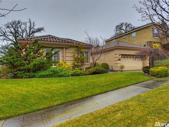3rd image of 4870 Grey Fox Ln