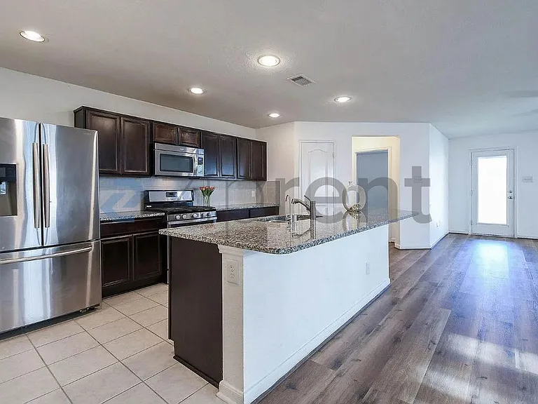 4218 Kendall Rock Ln — Photo 9