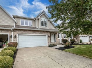 335 White Oak Ln, Grand Island, NY 14072