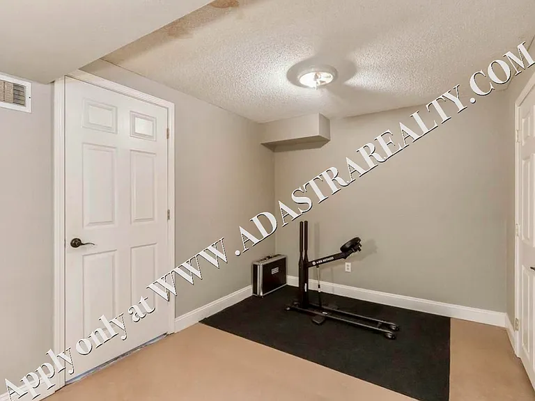 2715 Holmes St — Photo 27