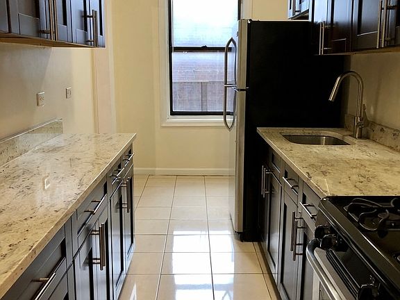 2nd image of 2710 Newtown Ave APT 2e