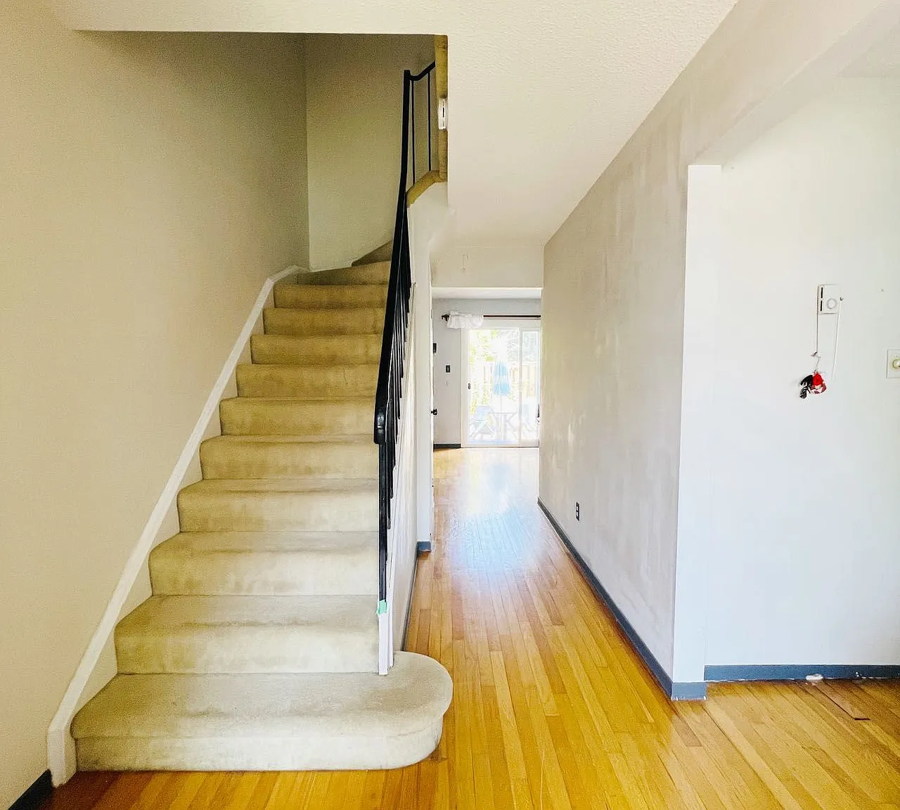 3 bed, $3,000 — Photo 2