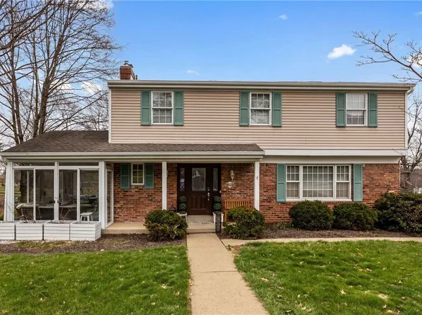 1011 Apple Hill Ln, Allison Park, PA 15101