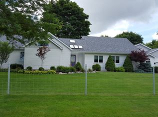 13565 W Blanchard Rd, Gurnee, IL 60031