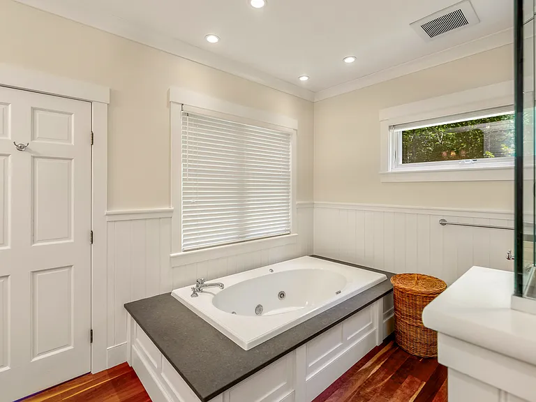 271 Thomas Pasture Rd — Photo 21
