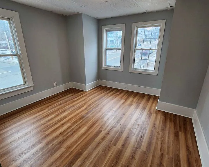 540 Hall St #2 — Photo 7