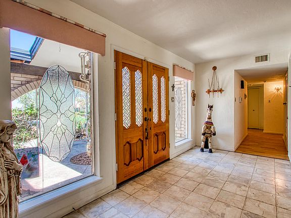 2nd image of 6436 Los Robles Dr