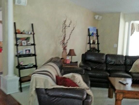 4th image of 312 N Manuel Ln