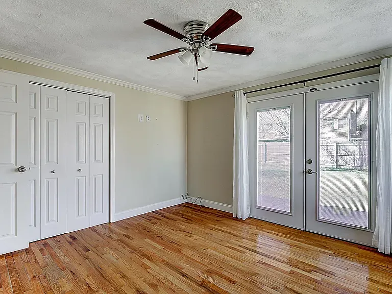 76 Norseman Dr — Photo 13