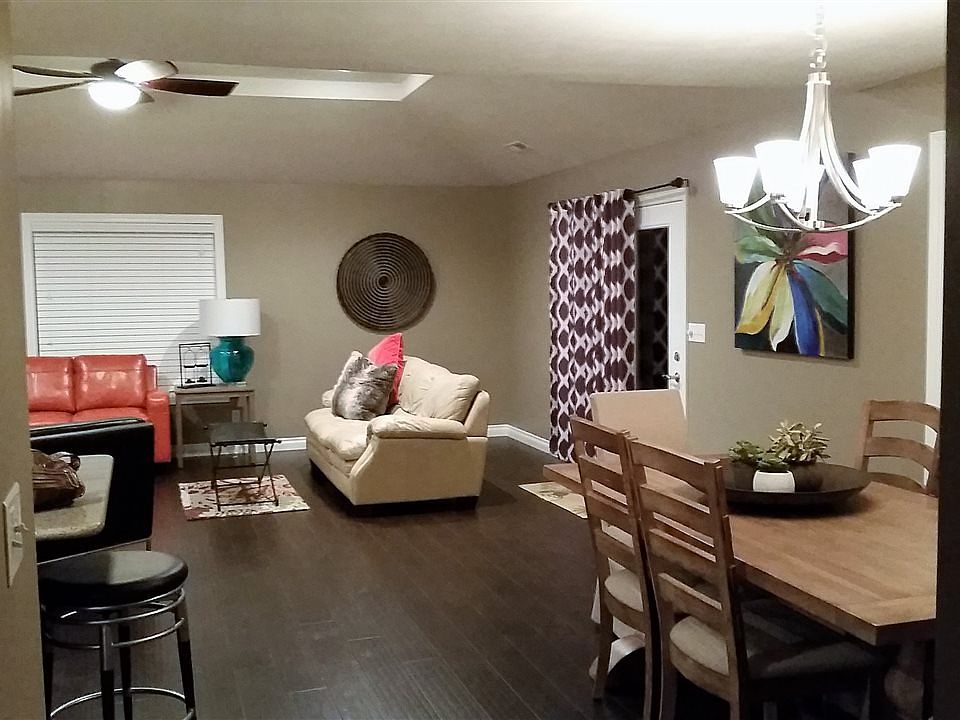 2nd image of 602 E Rose Bowl #1