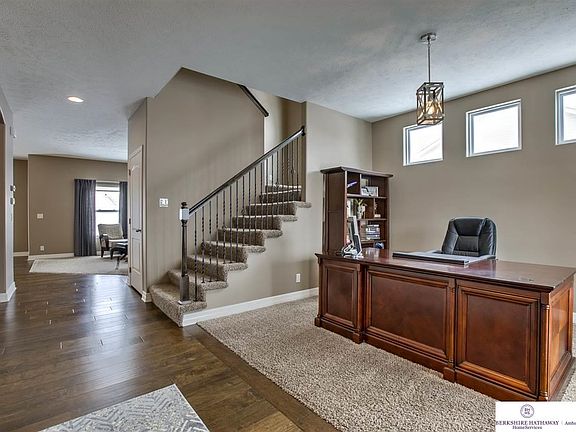 5th image of 6820 Park Crest Dr