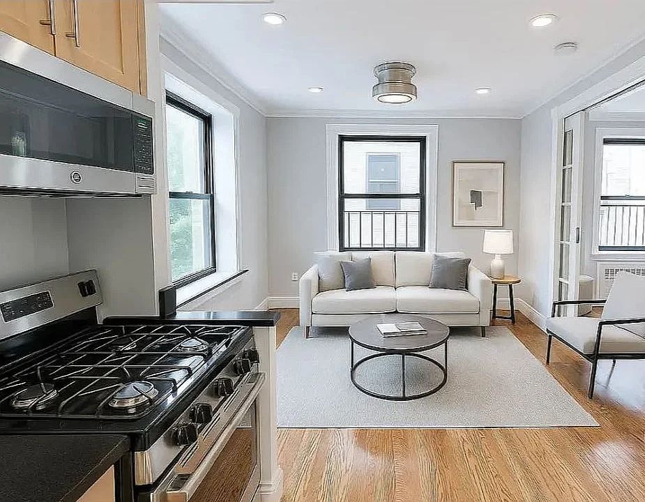 2nd image of 233 E 29th St APT 3R