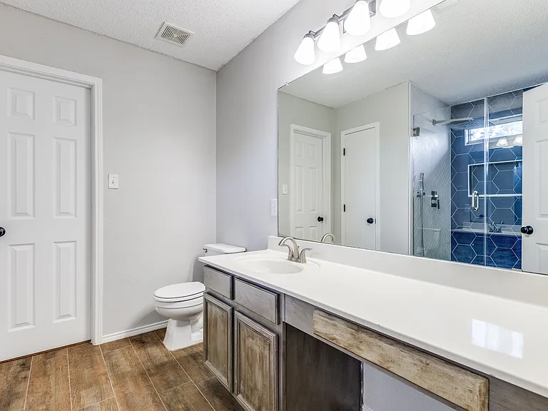 2112 Royal Acres Trl — Photo 19