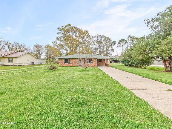 5th image of 1168 Simon Angelle Rd