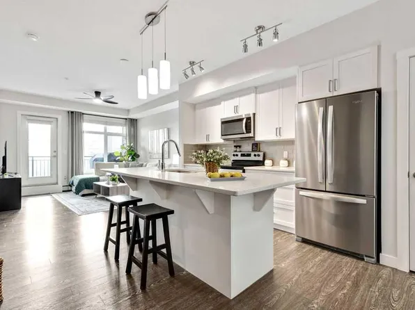 3727 E Sage Hill Dr NW #2310, Calgary, AB T3R 1T7