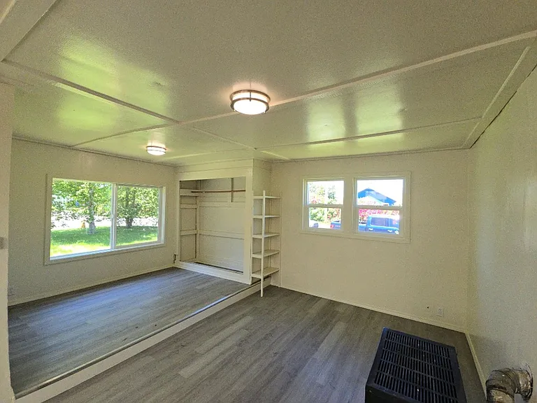 2350 Eye St — Photo 5