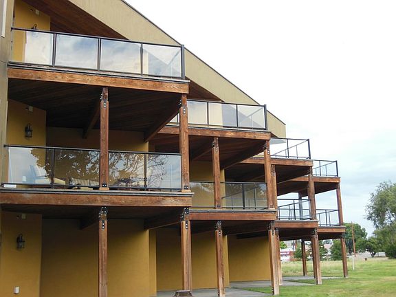 2nd image of 1815 Main St APT 208