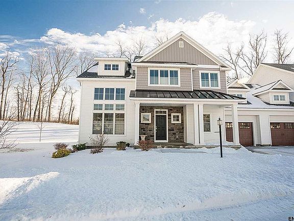 2nd image of 21 Mulberry Dr