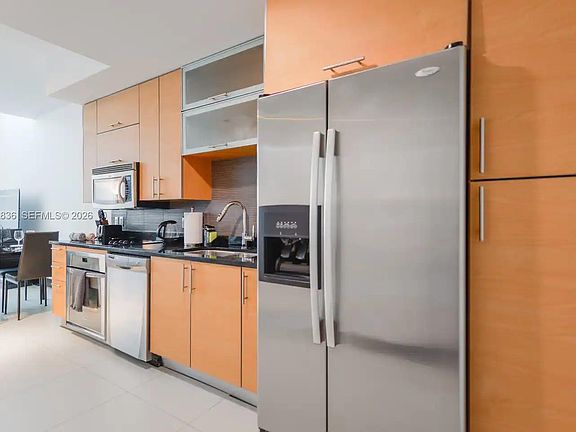 3rd image of 60 SW 13th St APT 3814