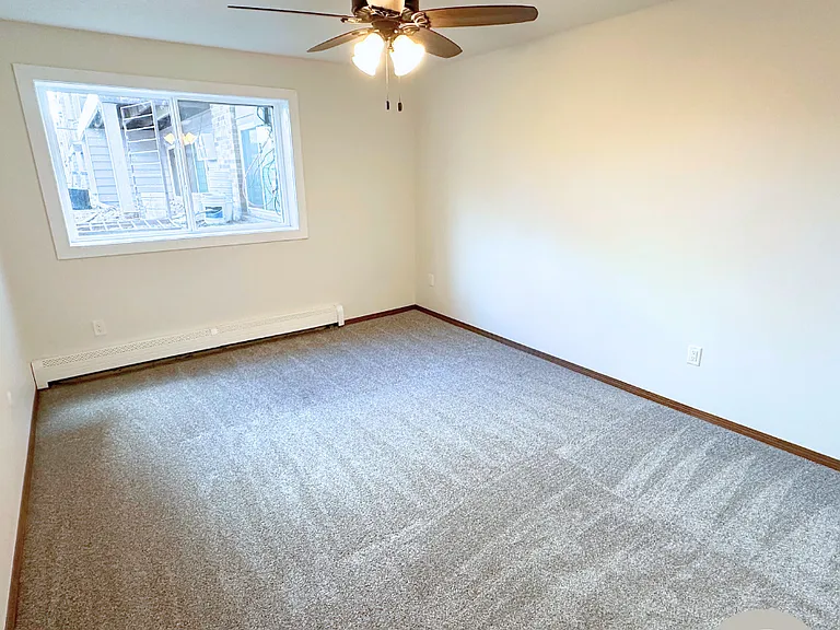 Parkview Apartments — Photo 23