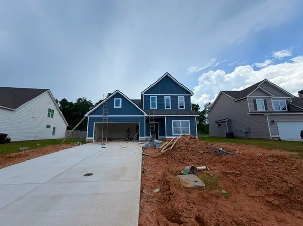 1020 Catherine Dr, Opelika, AL 36801