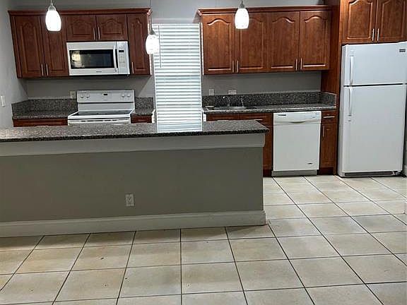 3rd image of 3038 Coral Ridge Drive #118c