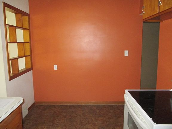 3rd image of 6506 Lawnwood Ave