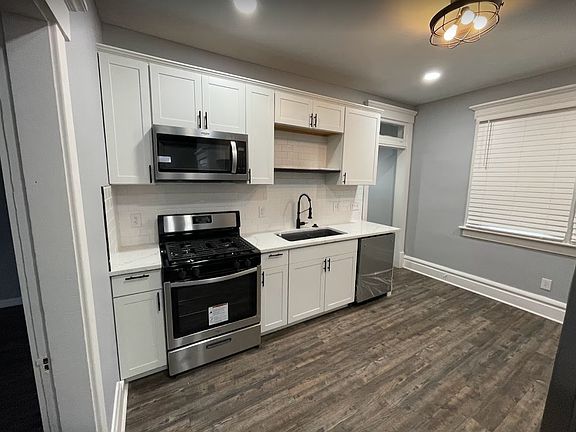 3rd image of 1728 W 3rd Ave