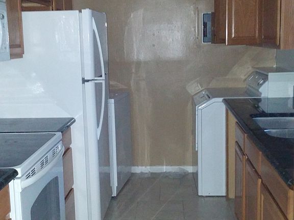 2nd image of 2634 Lemontree Ln