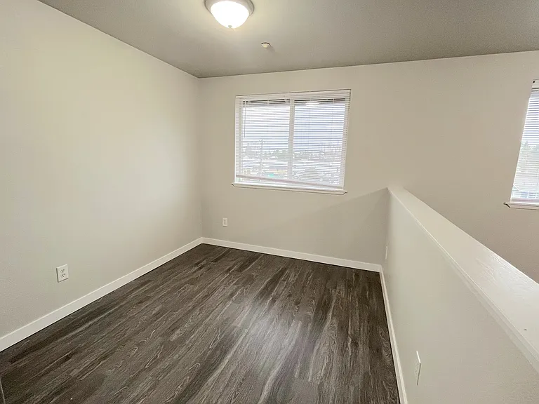8819 Pacific Ave #B7 — Photo 5