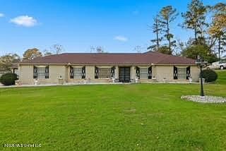 1st image of 206 Plantation Dr