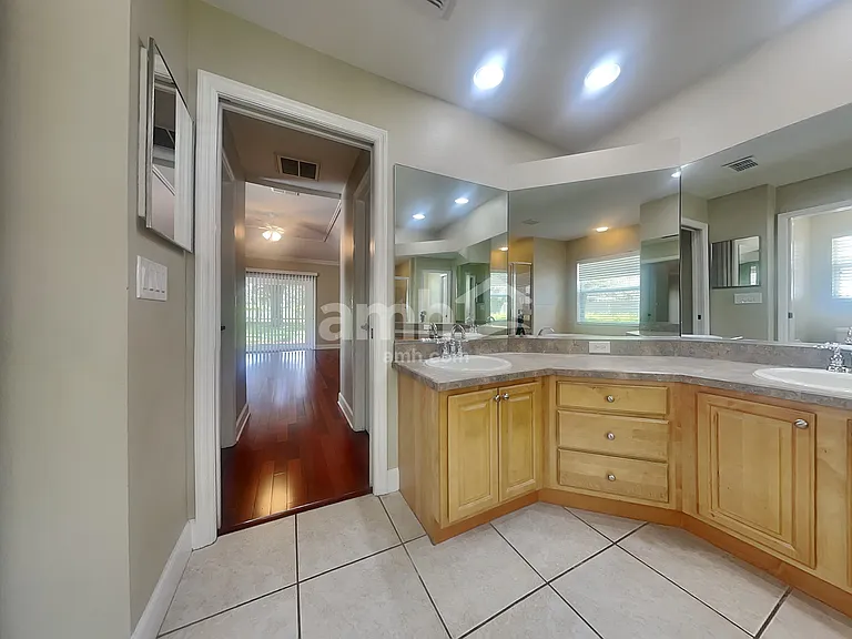 1033 Legends Pass Dr — Photo 11