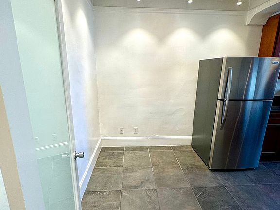 4th image of 1646 Sutter St #306