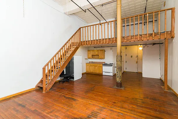 Rented by Nooklyn NYC LLC | media 49
