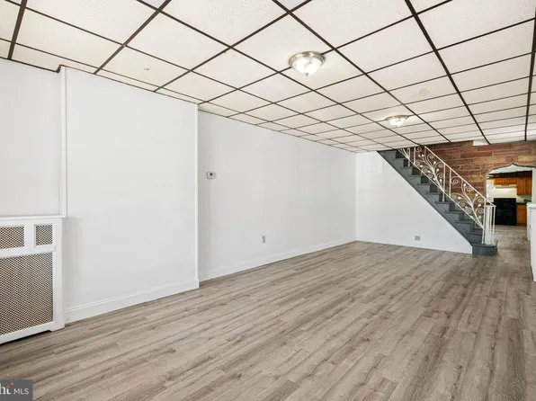 3543 Emerald St, Philadelphia, PA 19134