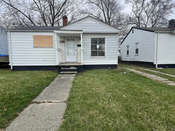 21228 La Salle Blvd, Warren, MI 48089