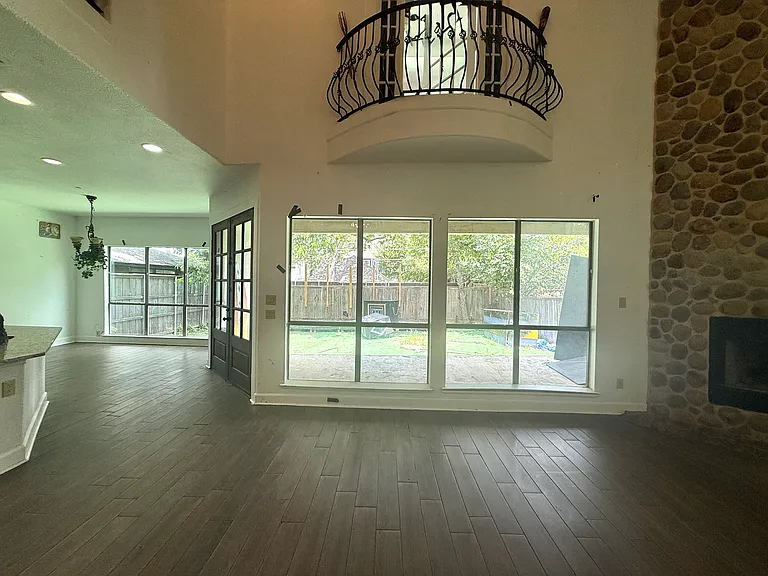 5235 Willis Ave — Photo 22