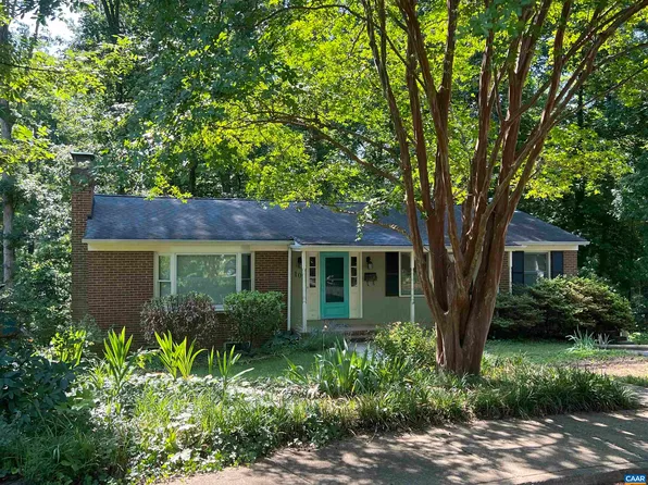 108 Village Ct, Charlottesville, VA 22903