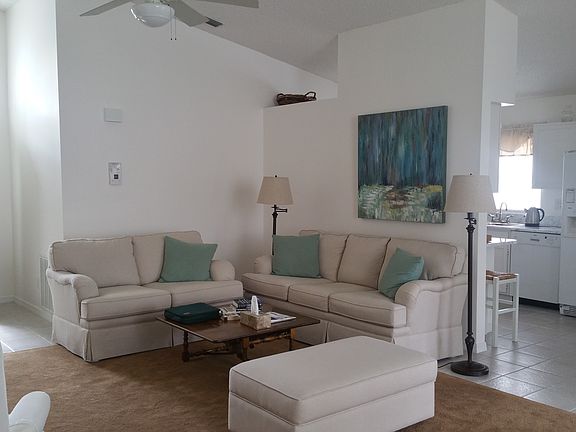 2nd image of 2501 Saint Johns Ln