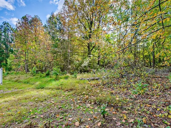 2405 Poole Town Rd, Asheboro, NC 27205