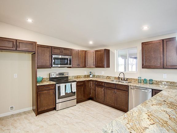 5th image of 3023 N Conestoga Ave