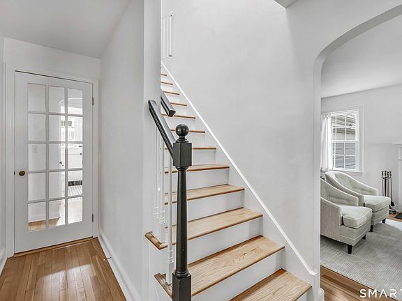 4th image of 85 Louvain Street