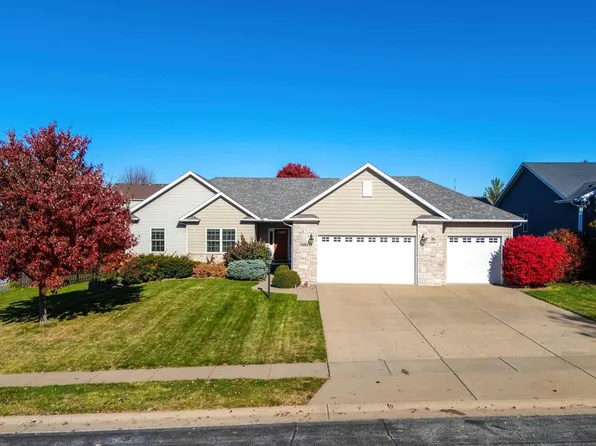 3482 Valleywynds Dr, Bettendorf, IA 52722