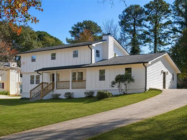 713 Pine Chase Ct, Lawrenceville, GA 30043