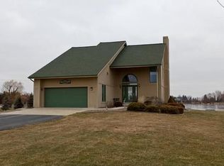 10341 Wake Robin Ln, Grand Blanc, MI 48439