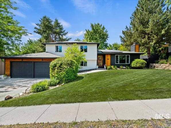 3110 E Stone Point Dr, Boise, ID 83712