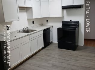 2925 Santa Fe Trl, Racine, WI 53404