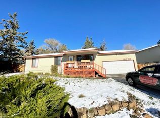 2076 NE Wells Acres Rd, Bend, OR 97701