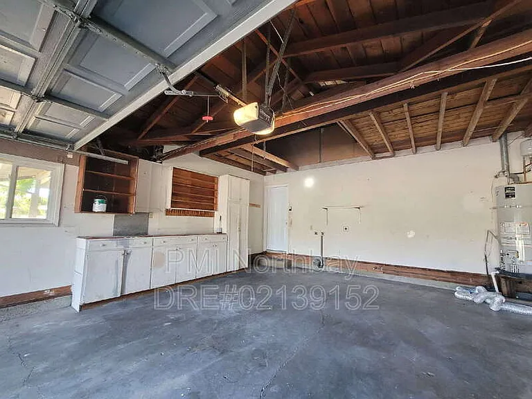1325 Canterbury Dr — Photo 19